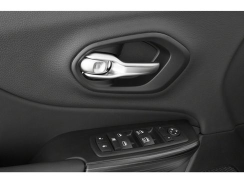 Used 2015 Jeep Cherokee Limited AWD/4WD image 17