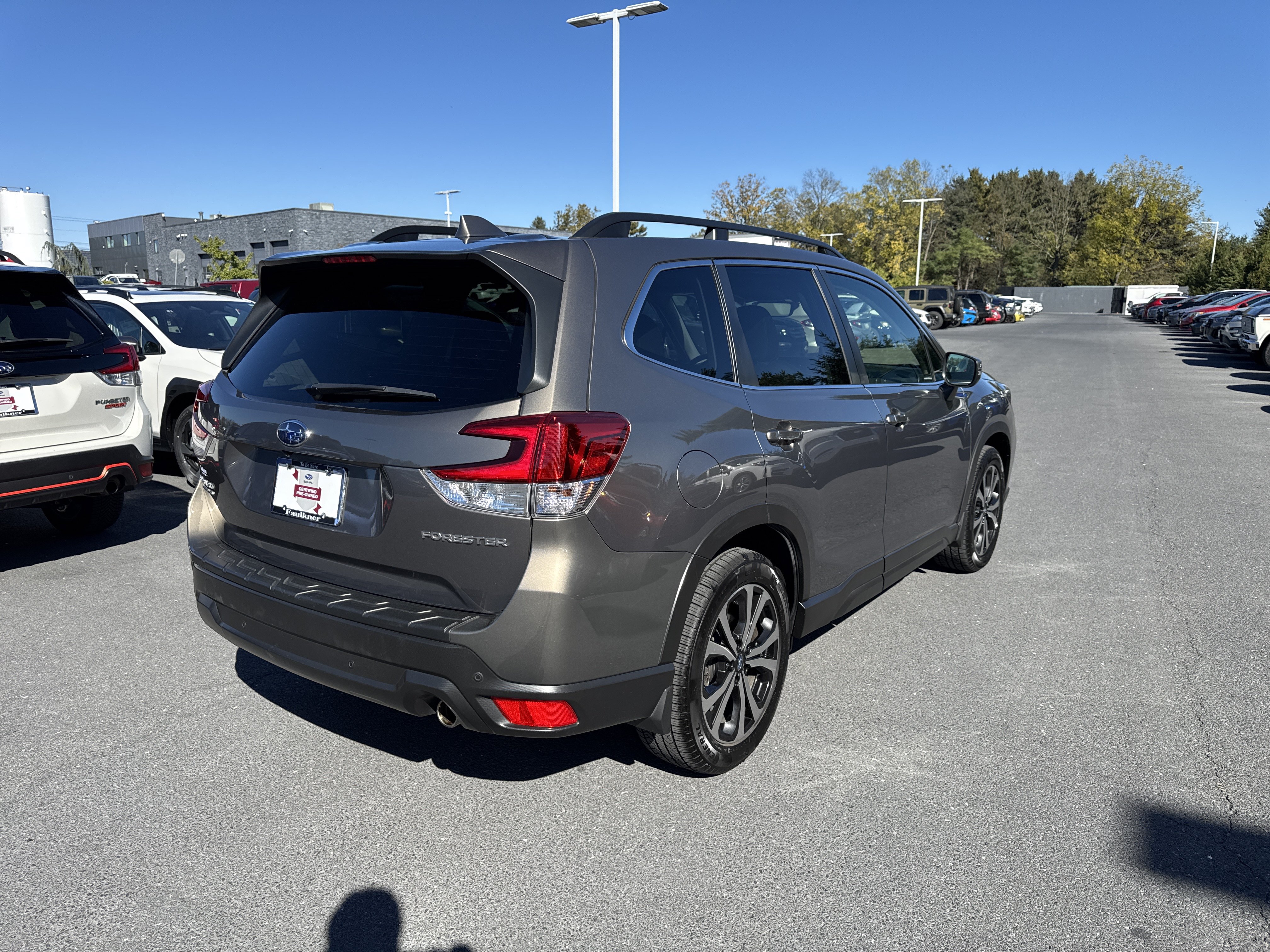 Used 2020 Subaru Forester Limited w/ Popular Package #3 AWD/4WD image 28