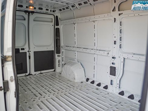 Used 2018 RAM ProMaster 2500 w/ Interior Convenience Group image 24