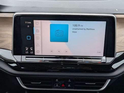 New 2026 Volkswagen Atlas SE FWD image 19