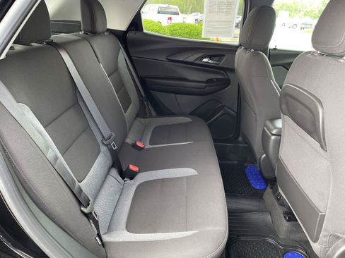 Used 2022 Chevrolet TrailBlazer LT w/ Convenience Package FWD image 33