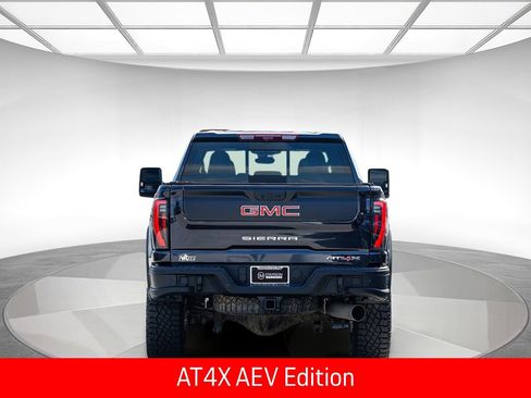 Used 2025 GMC Sierra 2500 AT4X w/ AT4X AEV Edition AWD/4WD image 3
