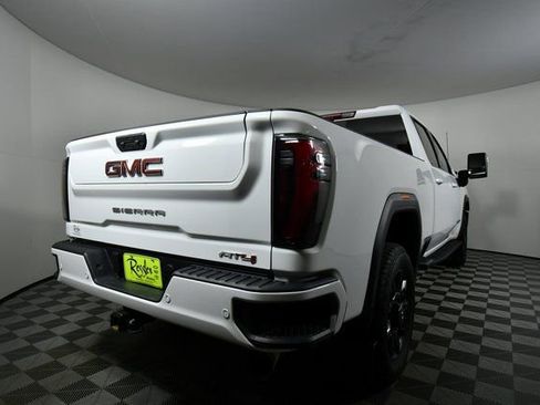 Used 2025 GMC Sierra 2500 AT4 w/ AT4 Premium Plus Package image 11