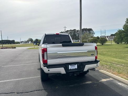 Used 2019 Ford F250 Platinum w/ Platinum Ultimate Package image 8
