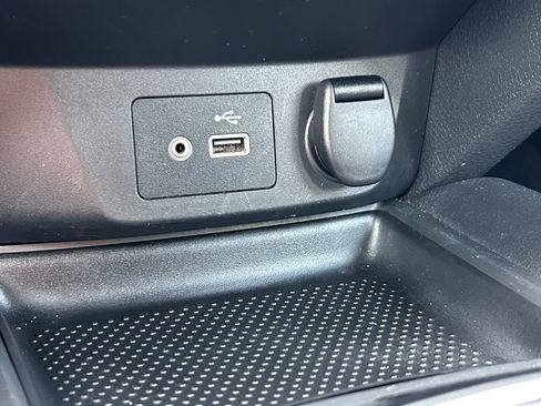 Used 2019 Nissan Rogue S AWD/4WD image 24
