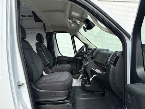 Used 2023 RAM ProMaster 2500 FWD image 10
