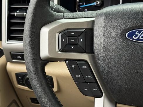 Certified 2021 Ford F450 Lariat w/ Lariat Ultimate Package AWD/4WD image 12