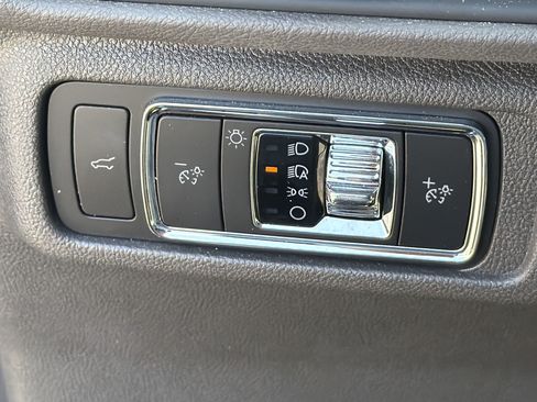 Certified 2021 Lincoln Corsair FWD w/ Equipment Group 101A image 26