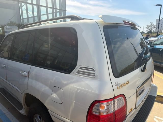 Used 2001 Lexus LX 470 4WD image 2