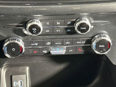 Used 2022 Ford F150 XLT image 25