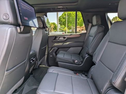 New 2026 GMC Yukon Denali w/ Denali Reserve Package image 15