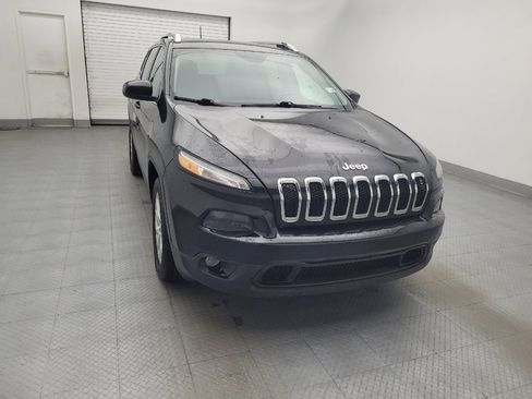 Used 2015 Jeep Cherokee Latitude image 14