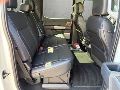 Used 2025 Ford F350 Lariat w/ Lariat Ultimate Package AWD/4WD image 22