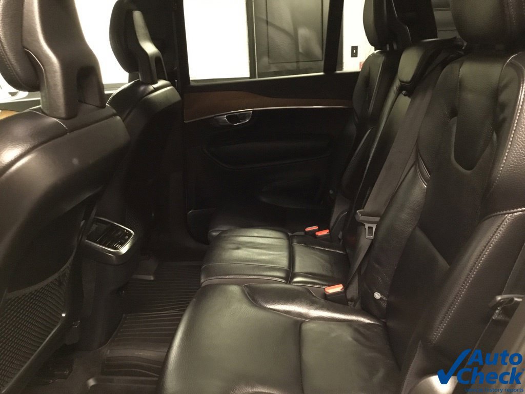Used 2021 Volvo XC90 T6 Momentum AWD/4WD image 30