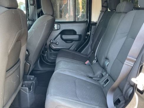 Used 2023 Jeep Gladiator Sport w/ Trailer Tow Package AWD/4WD image 27
