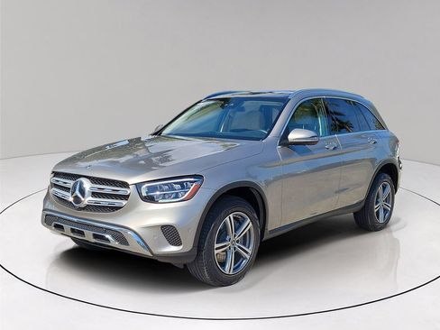 Certified 2022 Mercedes-Benz GLC 300 image 3