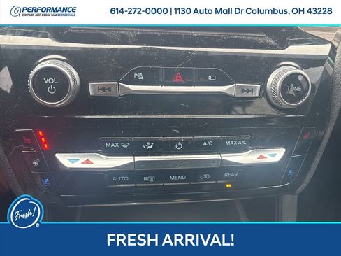 Used 2023 Ford Explorer Limited image 23