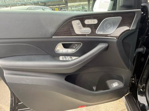 Used 2020 Mercedes-Benz GLS 450 4MATIC image 10