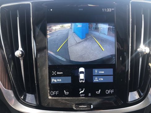 Used 2022 Volvo S60 B5 Momentum image 7