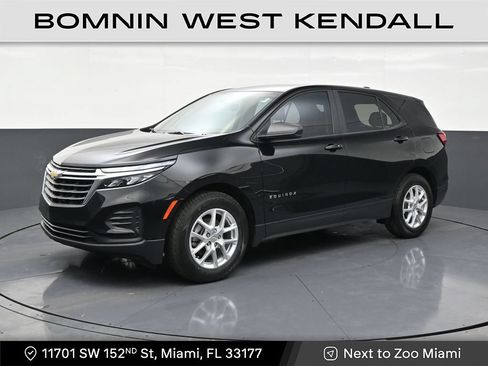 Used 2024 Chevrolet Equinox LS FWD image 1