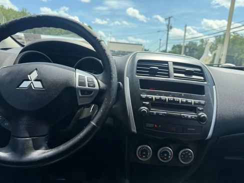 Used 2011 Mitsubishi Outlander Sport SE image 27