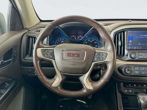 Used 2022 GMC Canyon Denali image 17
