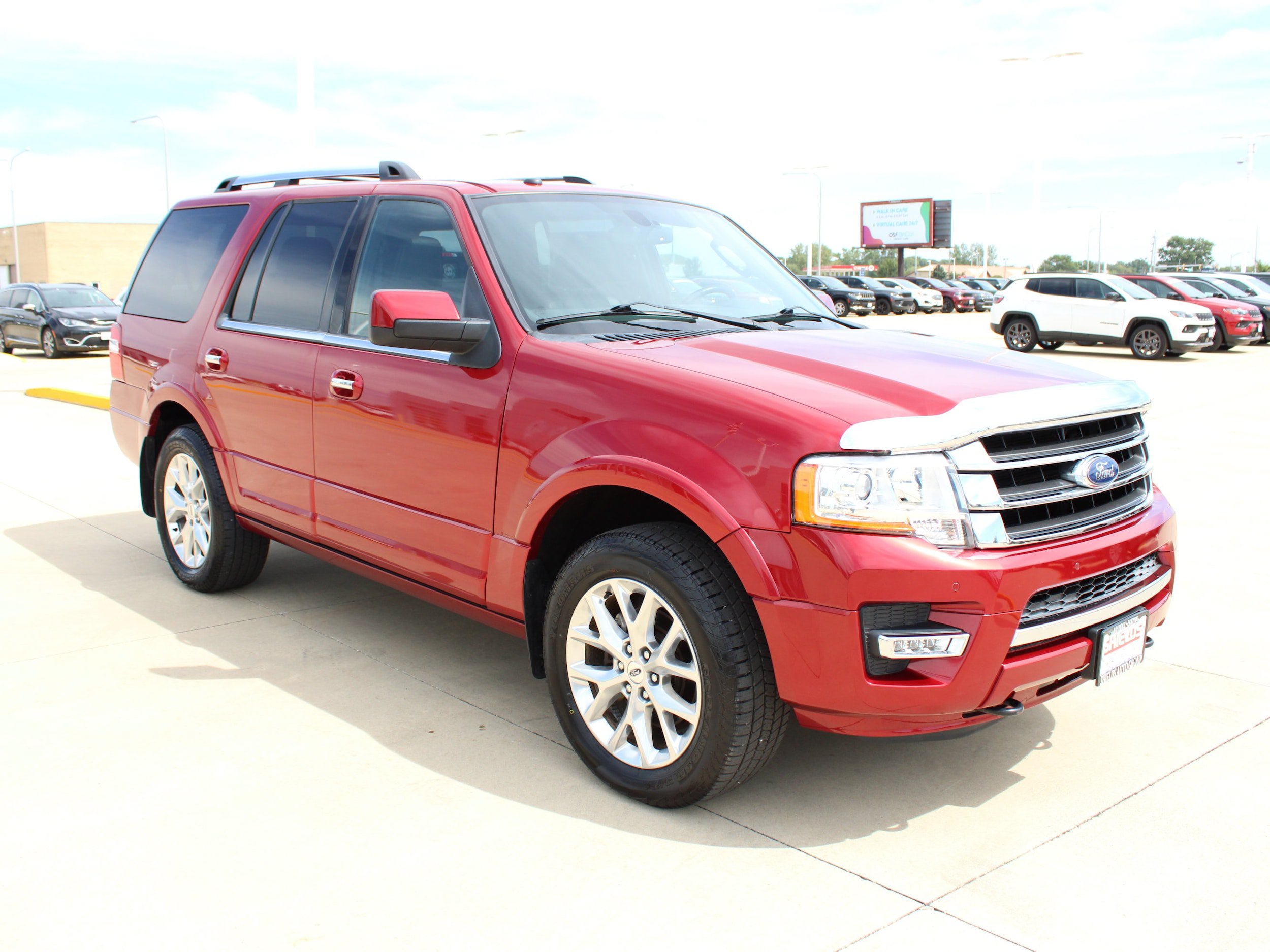 Used 2017 Ford Expedition Limited w/ Equipment Group 301A AWD/4WD image 8