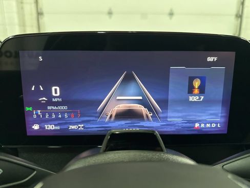 Used 2025 Chevrolet Traverse Z71 w/ Enhanced Driving Package AWD/4WD image 28