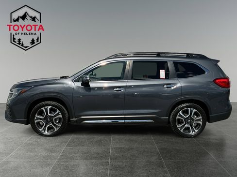 Used 2023 Subaru Ascent Touring AWD/4WD image 2