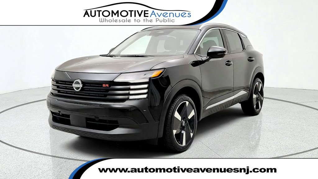 Used 2025 Nissan Kicks SR w/ SR Premium Package AWD/4WD image 1