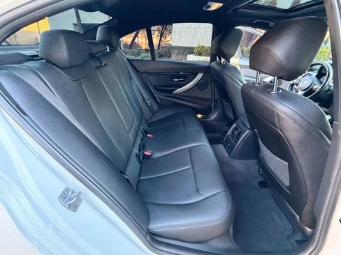 Used 2017 BMW 320i Sedan image 15