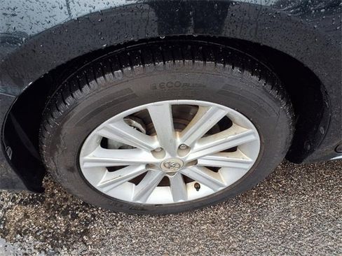 Used 2012 Toyota Camry XLE image 37