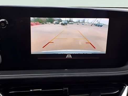 Used 2025 Buick Envista Avenir image 4