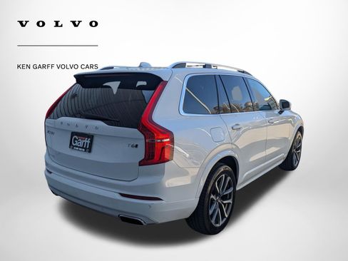 Used 2019 Volvo XC90 T6 Momentum image 3