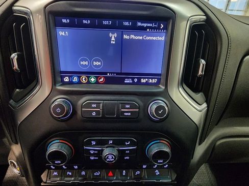 Used 2019 Chevrolet Silverado 1500 LTZ image 25