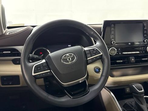 Used 2022 Toyota Highlander Limited AWD/4WD image 20