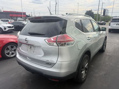 Used 2016 Nissan Rogue S AWD/4WD image 4