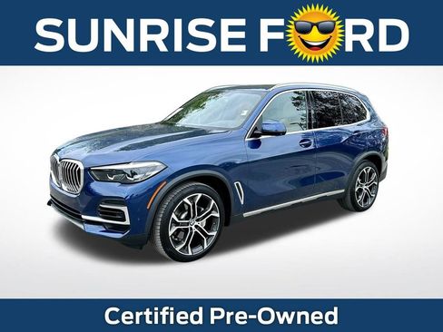 Used 2022 BMW X5 xDrive40i w/ Premium Package image 1