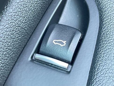 Used 2020 BMW X5 xDrive40i w/ Convenience Package AWD/4WD image 35