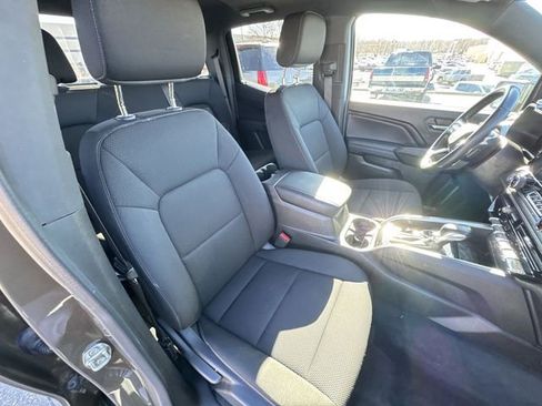 Certified 2023 Chevrolet Colorado LT image 24