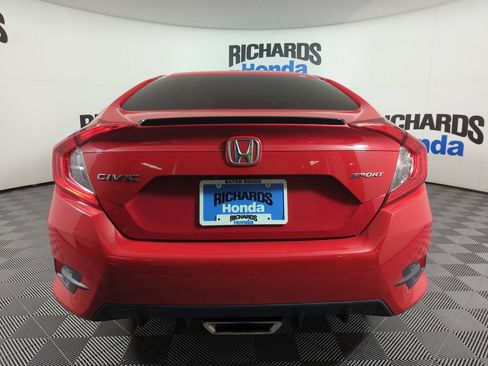 Used 2021 Honda Civic Sport image 4