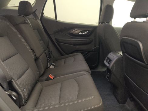Used 2024 GMC Terrain SLE AWD/4WD image 19