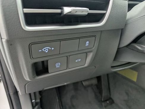 Certified 2024 Hyundai Sonata SEL w/ Convenience Package image 16