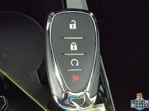 Certified 2025 Chevrolet Trax LT w/ LT Convenience Package FWD image 30