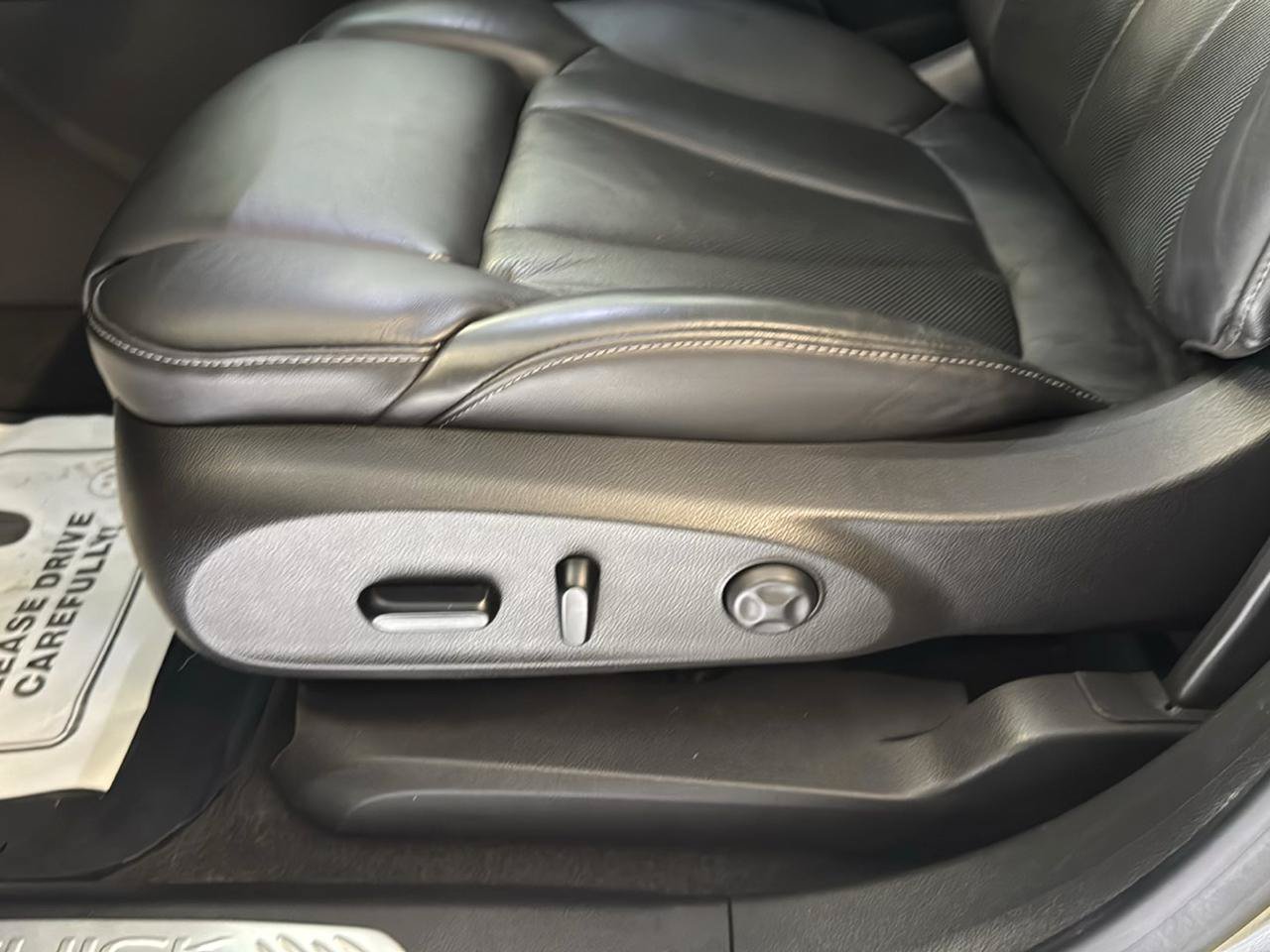 Used 2019 Buick Envision Premium w/ Driver Confidence Package AWD/4WD image 8