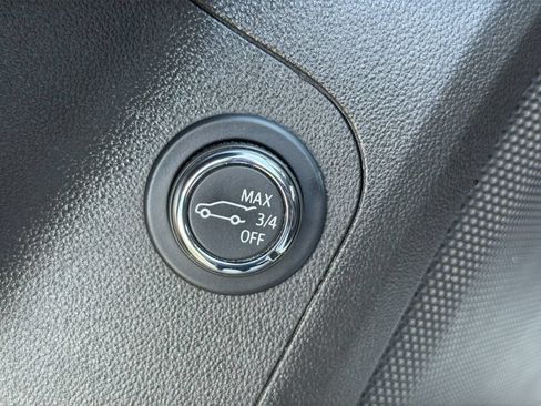 Used 2022 GMC Acadia SLE w/ Driver Convenience Package AWD/4WD image 36