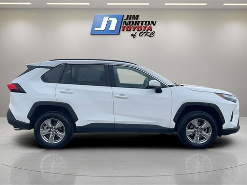Used 2023 Toyota RAV4 XLE image 4