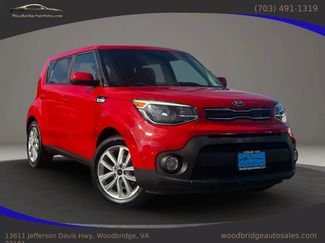 Used 2018 Kia Soul + image 1