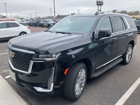 Certified 2023 Cadillac Escalade Premium Luxury w/ LPO, Floor Liner Package AWD/4WD image 4