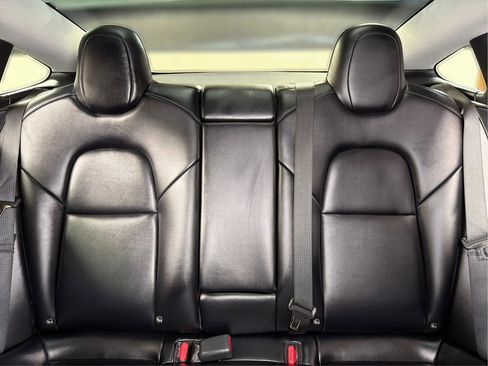 Used 2022 Tesla Model 3 RWD image 12